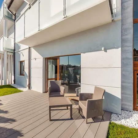 Sun & Snow, Seaside Grzybowo Apartman *